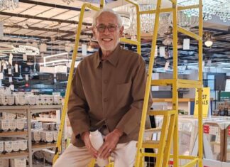 Raul Manzano Is On A Journey To A New Home In āEIC On The Moveā